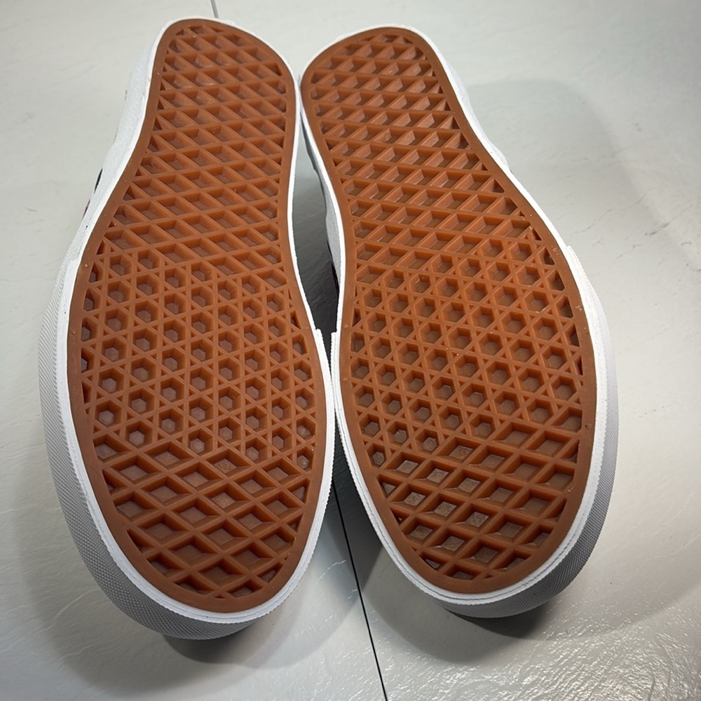 NWT Vans Classic Checkerboard Slip-On in Hot Purple Women’s 8 - Picture 10 of 10